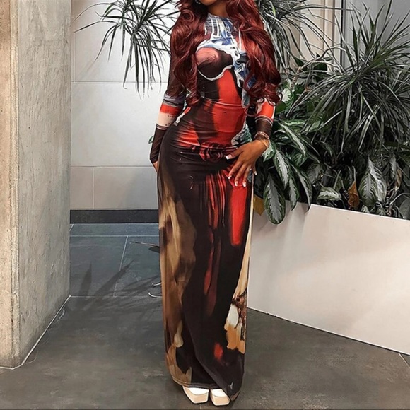 Dresses & Skirts - Women’s Maxi long sleeve dress